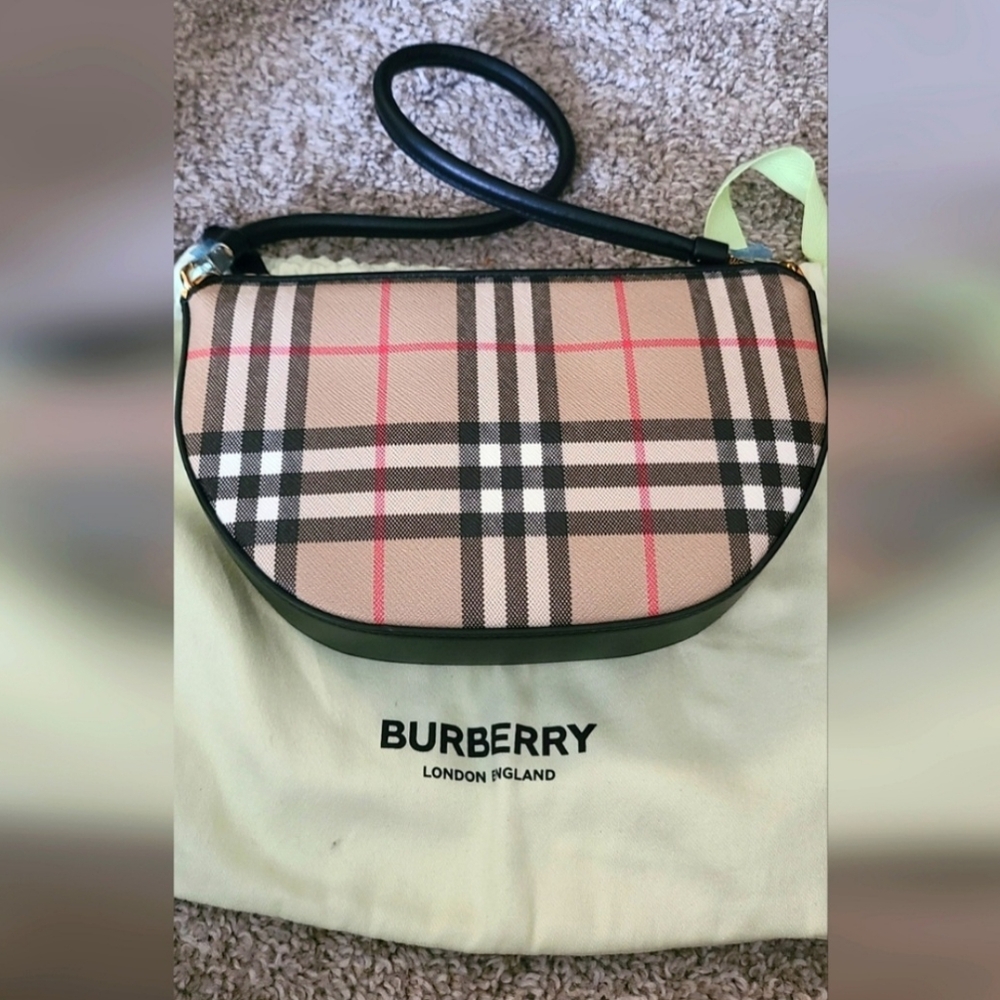 Burberry Olympia House Check / Black Canvas